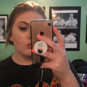 Meet your Posher, Hannah